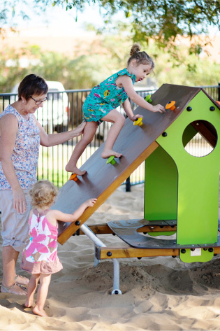 Dampier At Play | Proludic image 3-2015072714379611149388 | ODS